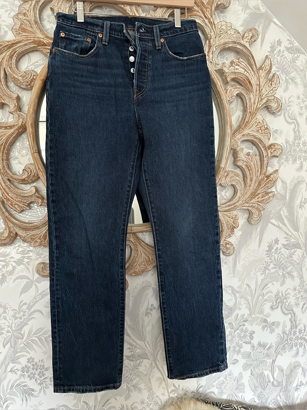 Levi’s cropped 501 jeans